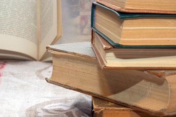 dell笔记本电脑电池显示正在充电但是电量一直不变