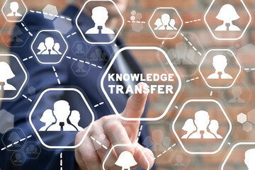 电脑放了很久后开机显示无信号？